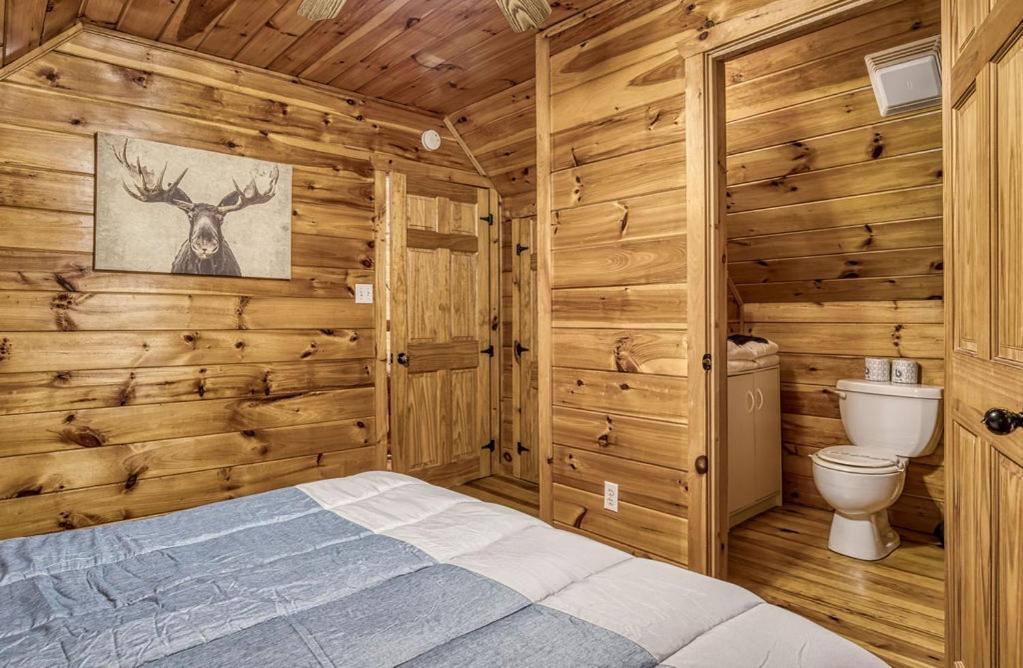 Wilderness Lodge, Hot Tub, Game Room, Pool Access, 1089 Free Tickets Each Paid Day, Dollywood And M Sevierville Luaran gambar