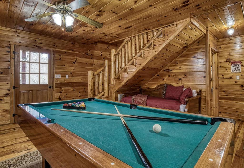 Wilderness Lodge, Hot Tub, Game Room, Pool Access, 1089 Free Tickets Each Paid Day, Dollywood And M Sevierville Luaran gambar